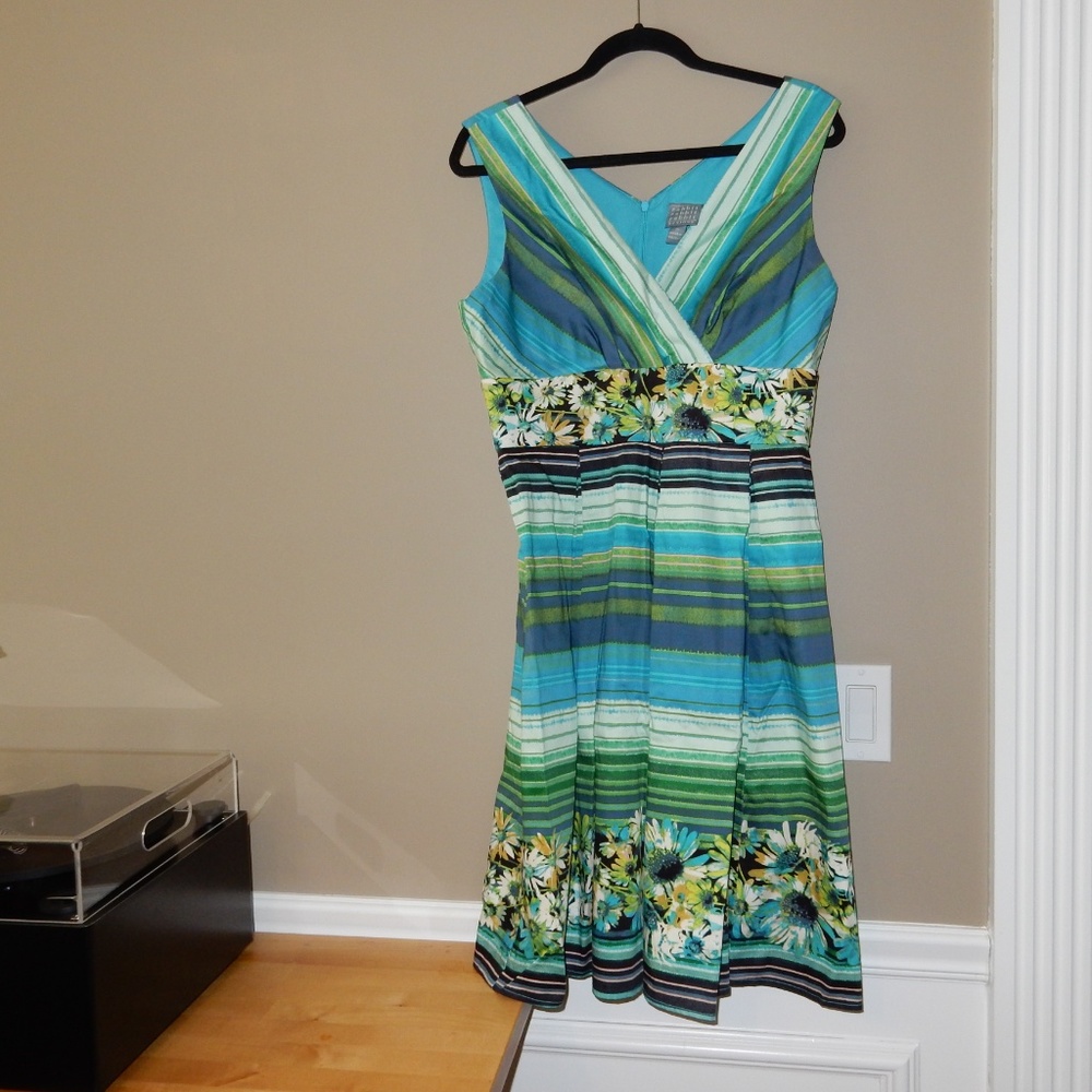 Summer Dress - Picture 7 of 8